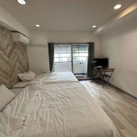 Yuri Guest House Осака Екстер'єр фото